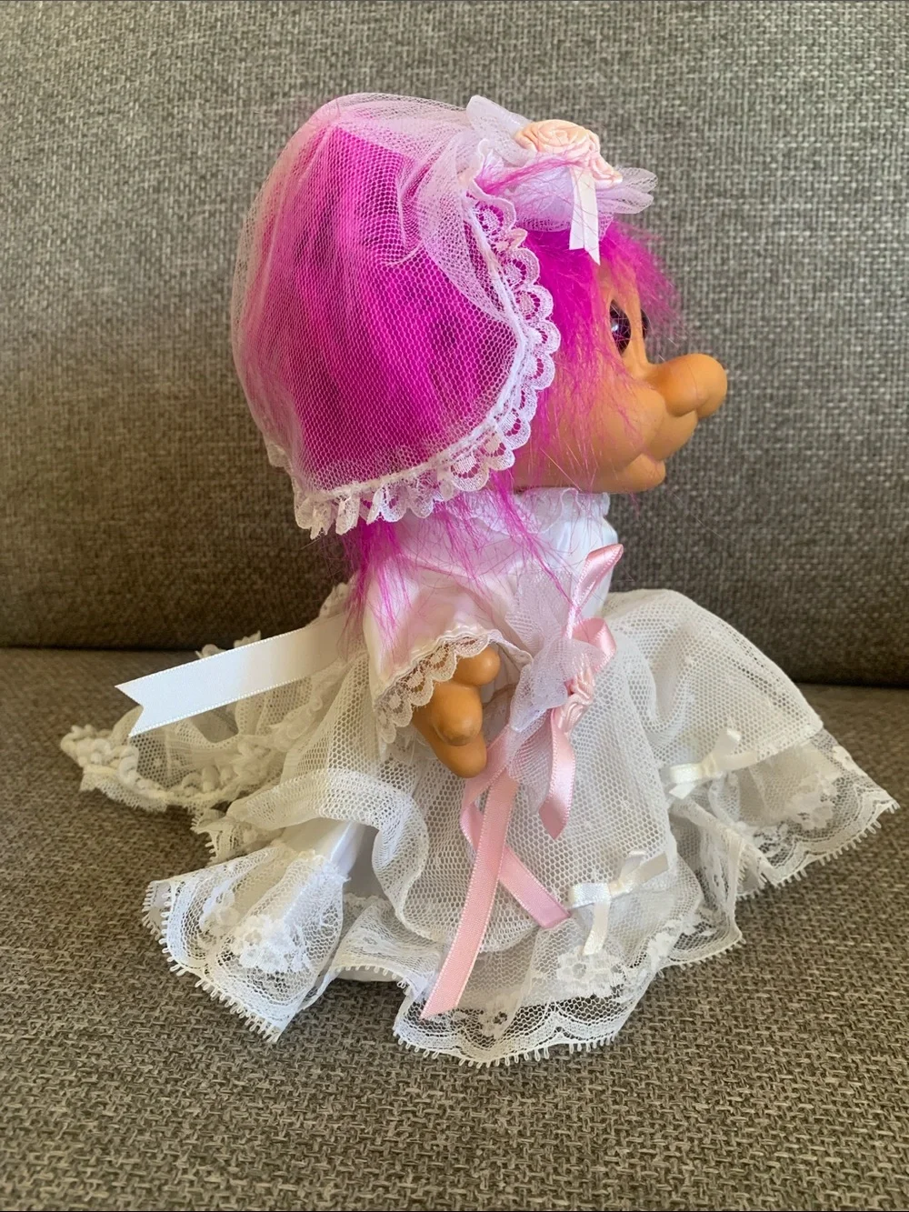 Vintage 90s Russ Pink-Haired Wedding Troll Doll with Dress Veil Bouquet 7”